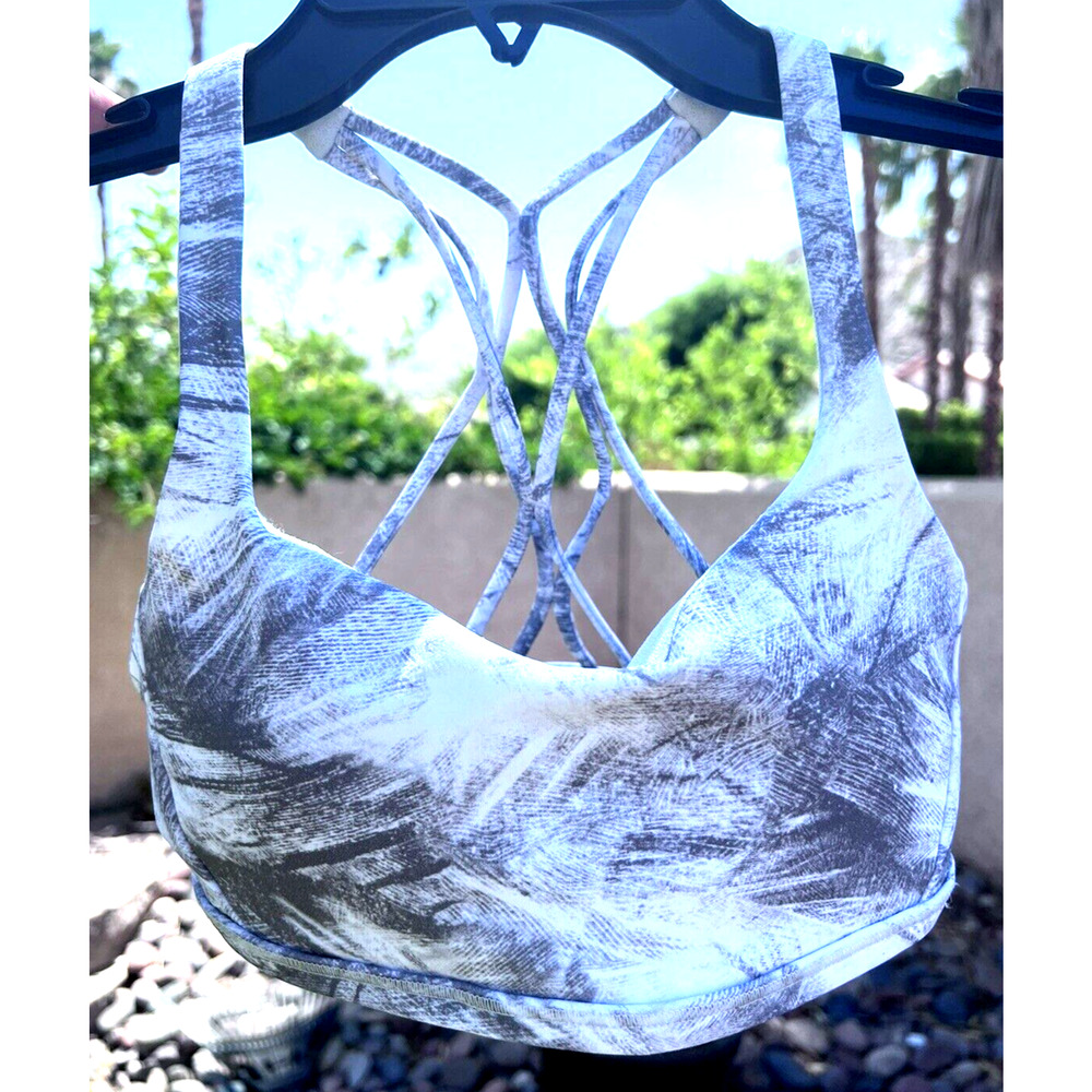 Lululemon Athletica white & Gray abstract print strappy Sports Bra sz. 4